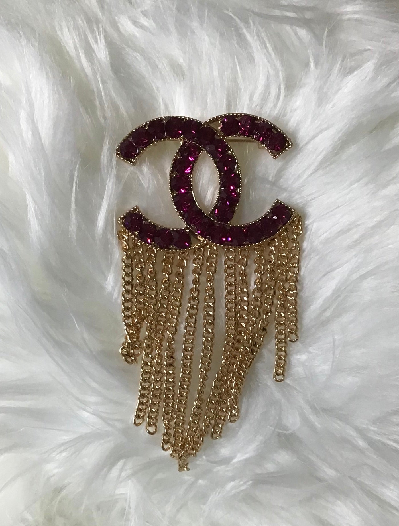 Chaneyney Drip Brooch